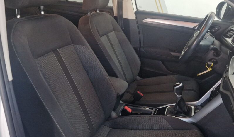 
								VOLSKWAGEN T-ROC Active 116cv full									