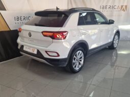 
										VOLSKWAGEN T-ROC Active 116cv full									