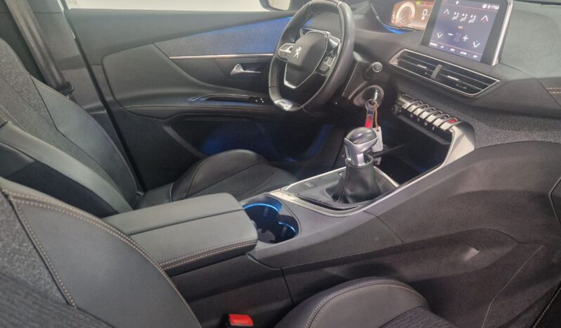 
PEUGEOT 5008 GT LINE 130cv full									