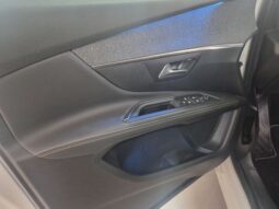 
PEUGEOT 5008 GT LINE 130cv full									