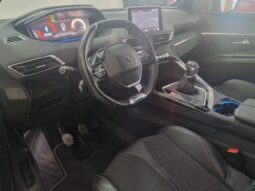 
PEUGEOT 5008 GT LINE 130cv full									