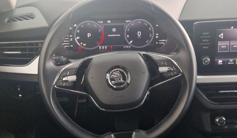 
SKODA KAMIQ  STYLE 116cv full									