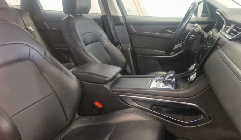 
JAGUAR F PACE 2.0 HYBRID 204cv full									