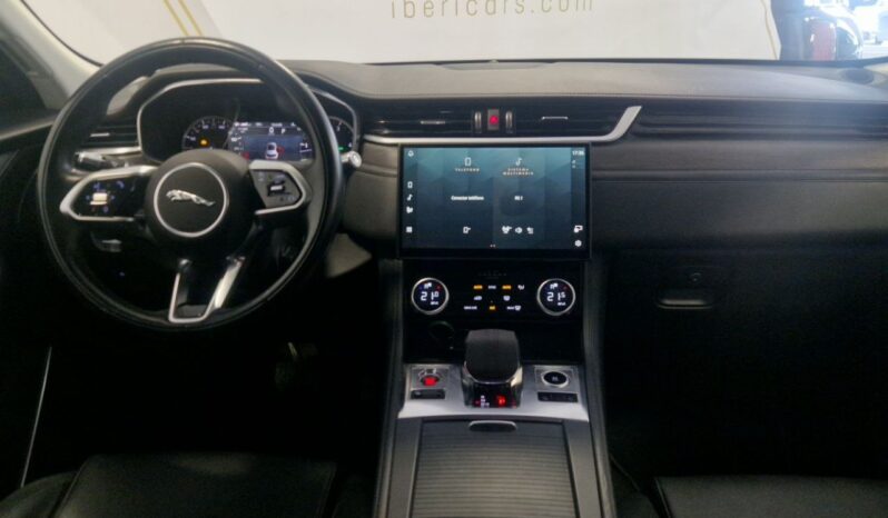 
JAGUAR F PACE 2.0 HYBRID 204cv full									