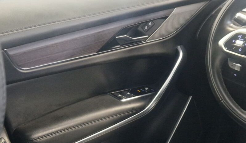 
JAGUAR F PACE 2.0 HYBRID 204cv full									