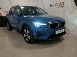 VOLVO XC40 B3 163cv Hybrid