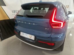 
VOLVO XC40 B3 163cv Hybrid full									