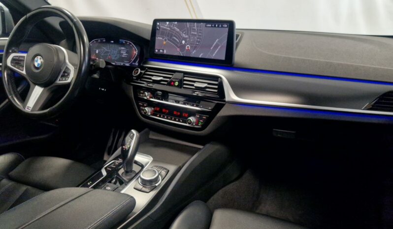 
BMW 5 520 Xdrive 190cv full									
