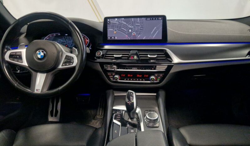 
BMW 5 520 Xdrive 190cv full									
