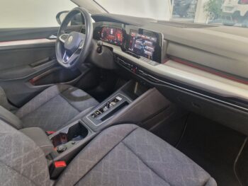 VOLKSWAGEN GOLF VIII Active 115cv