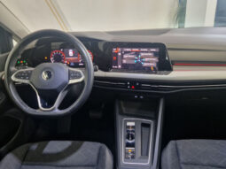 
										VOLKSWAGEN GOLF VIII Active 115cv full									