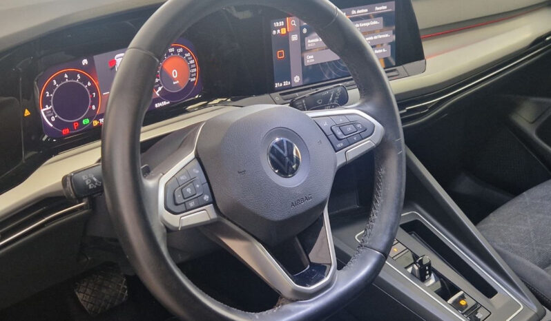 
								VOLKSWAGEN GOLF VIII Active 115cv full									