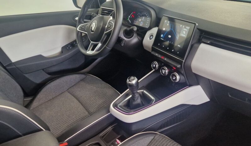 
								RENAULT CLIO 5 Techno 91cv full									