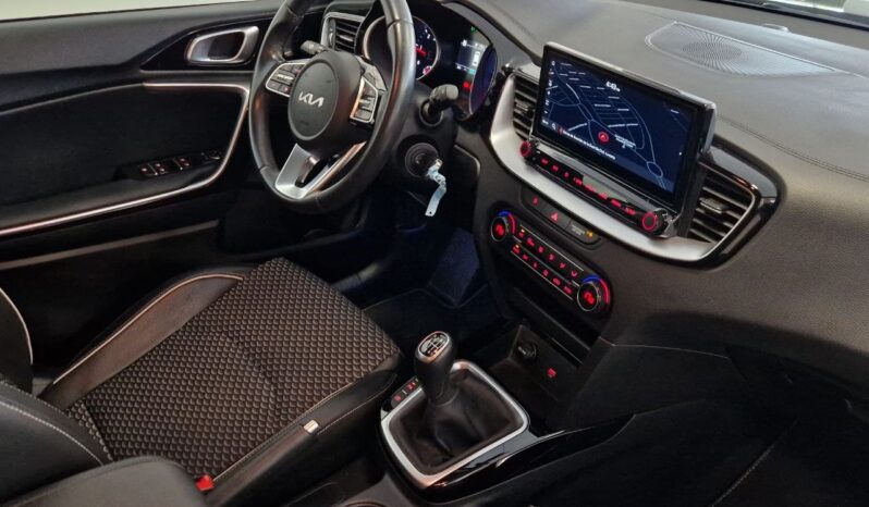
								KIA CEED TOURER 3 136cv full									