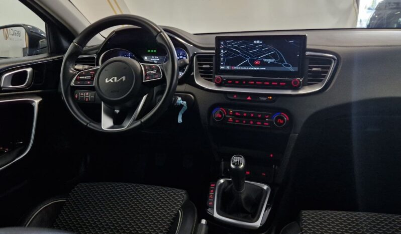
								KIA CEED TOURER 3 136cv full									