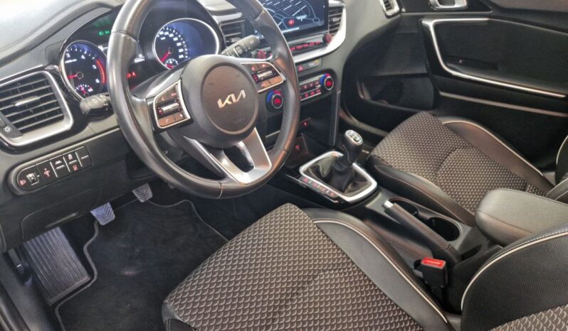 
								KIA CEED TOURER 3 136cv full									